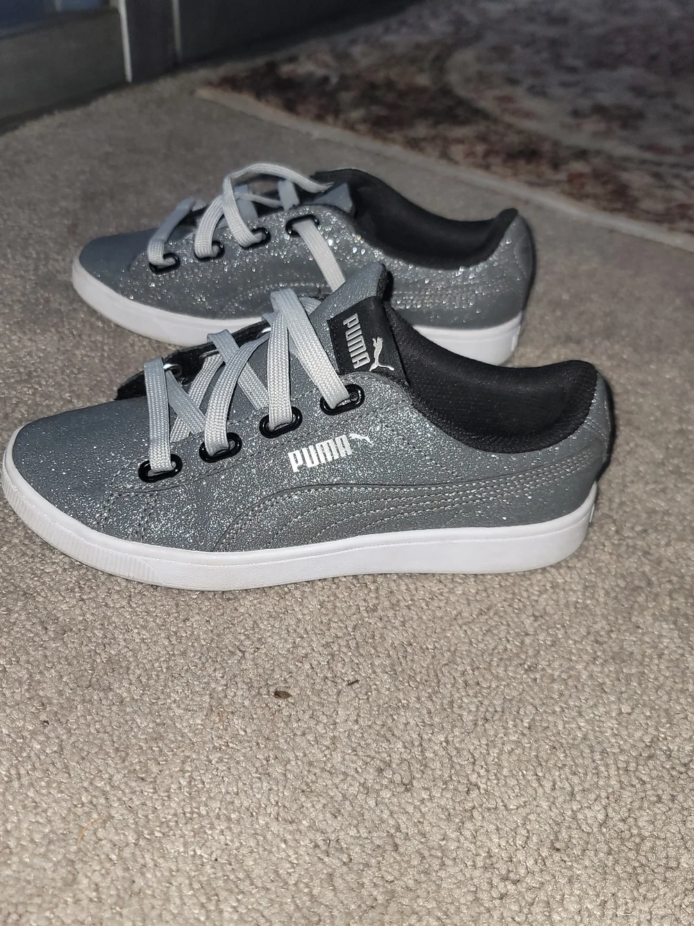 Puma Kids Silver Glitter Low-Top Sneakers